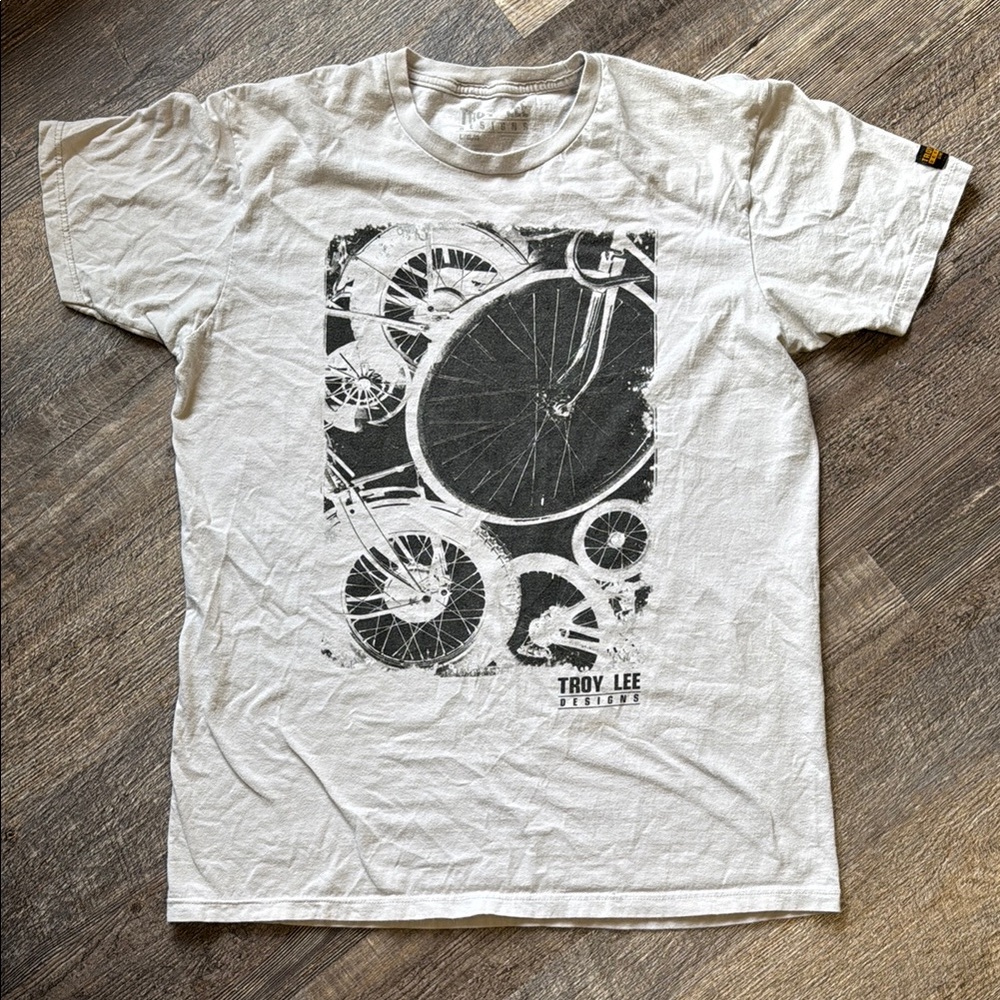Troy Lee Designs Men’s large Tee